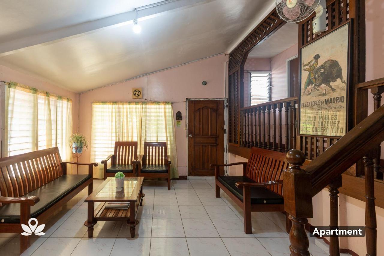 Хостел Almonte Transient Puerto Princesa Екстер'єр фото