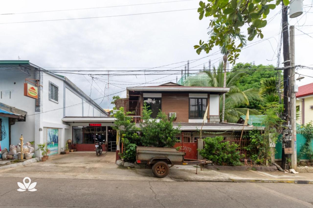 Хостел Almonte Transient Puerto Princesa Екстер'єр фото